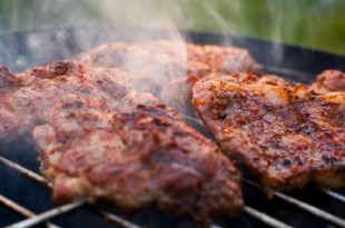 Grillowana soczysta karkówka na grillu